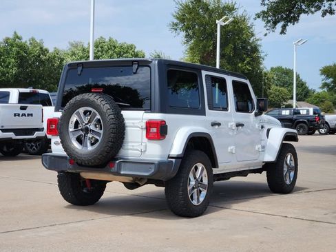 Used 2019 Jeep Wrangler Unlimited Sahara w/ Safety Group AWD/4WD image 7