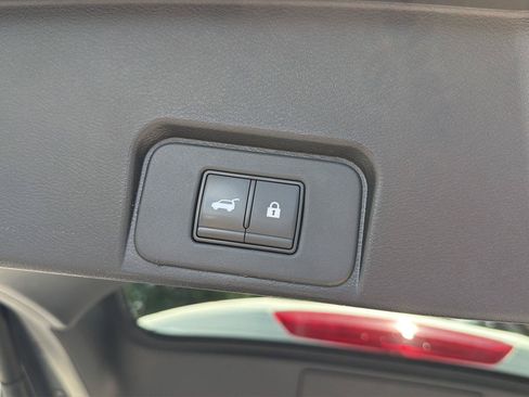 Used 2023 Nissan Rogue SL w/ SL Premium Package FWD image 36