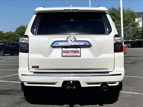 Used 2023 Toyota 4Runner Limited AWD/4WD image 4