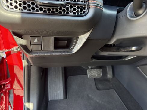 Used 2023 Honda HR-V Sport image 15