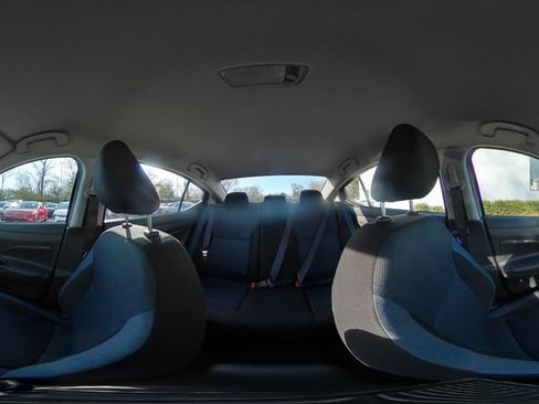 Used 2025 Nissan Versa SV FWD image 40