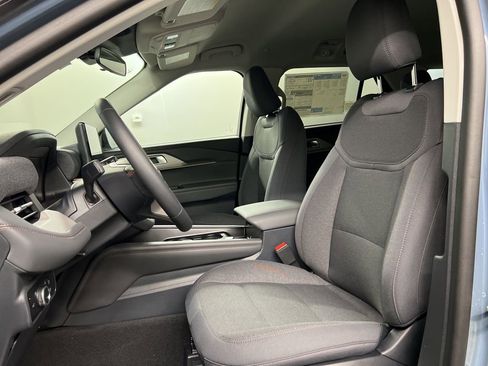 New 2026 Ford Explorer Active image 26