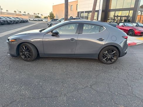 Used 2021 MAZDA MAZDA3 Hatchback w/Premium Plus Pkg AWD/4WD image 9