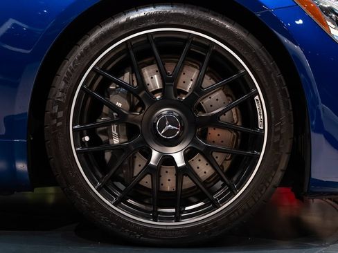 Used 2019 Mercedes-Benz AMG GT Roadster image 16
