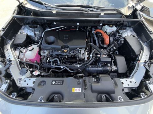 Used 2020 Toyota RAV4 Limited image 28