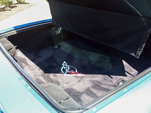 Used 1998 Chevrolet Corvette Coupe w/ Roof Pkg RWD image 90