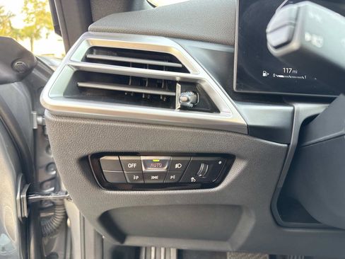 Used 2025 BMW 230i Coupe image 30