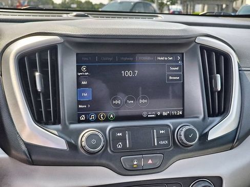Used 2022 GMC Terrain SLT w/ Infotainment Package II AWD/4WD image 16