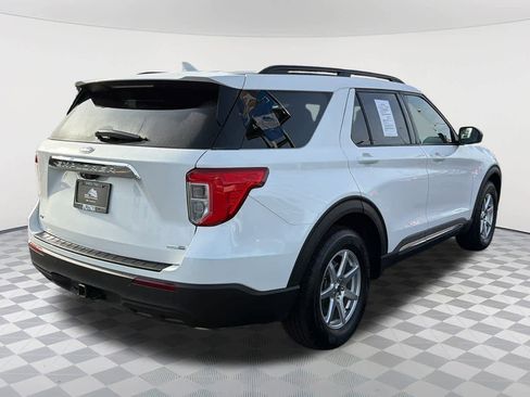 Used 2020 Ford Explorer XLT w/ Comfort Package image 5
