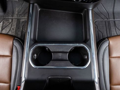 Used 2025 Chevrolet Silverado 2500 High Country w/ High Country Premium Package image 27