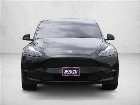 Used 2021 Tesla Model Y Performance AWD/4WD image 2