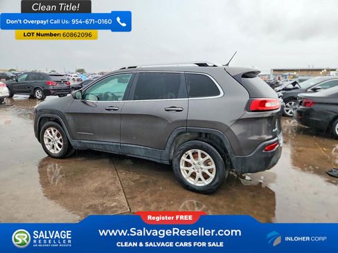 Used 2015 Jeep Cherokee Latitude w/ Cold Weather Group AWD/4WD image 3