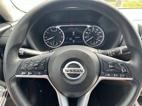 Used 2023 Nissan Sentra SV image 27