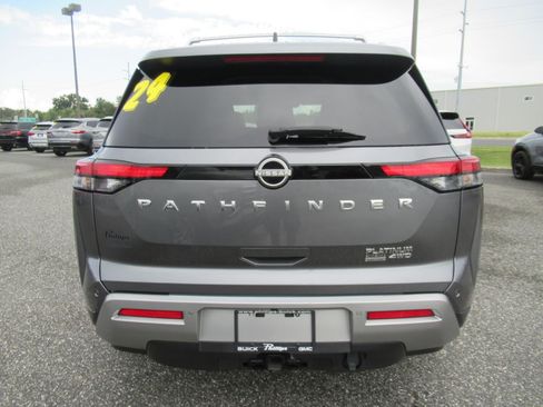 Used 2024 Nissan Pathfinder Platinum w/ Cargo Package AWD/4WD image 6