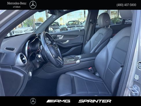 Used 2021 Mercedes-Benz GLC 300 w/ Premium Package image 10