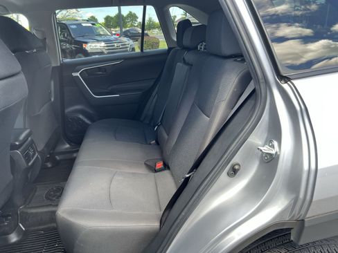 Used 2023 Toyota RAV4 LE AWD/4WD image 23