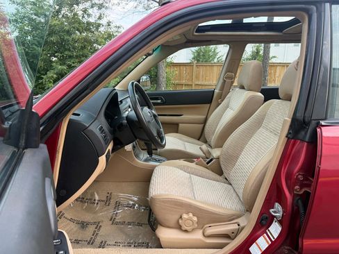 Used 2004 Subaru Forester 2.5XS AWD/4WD image 14