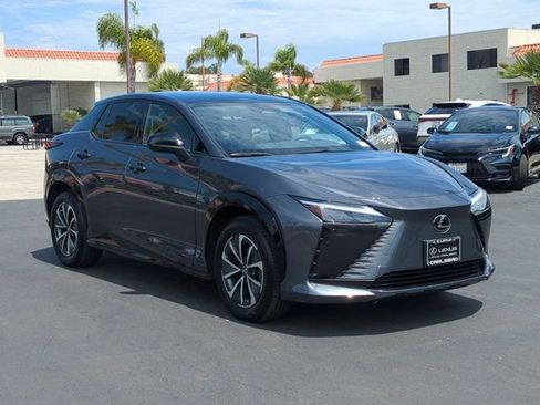 Used 2023 Lexus RZ 450e Premium w/ Technology Package AWD/4WD image 3