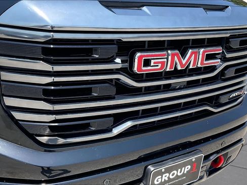 Certified 2024 GMC Sierra 1500 AT4 w/ AT4 Premium Package AWD/4WD image 29