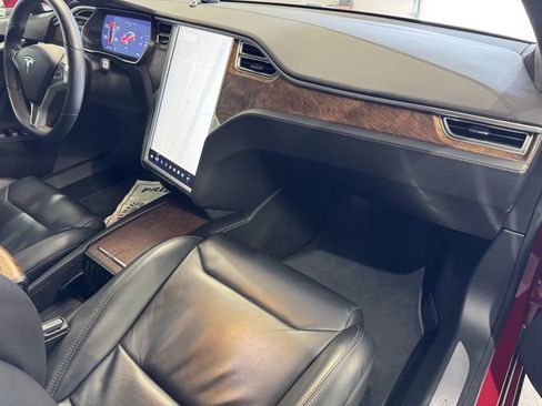 Used 2017 Tesla Model S 75 image 5
