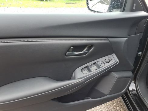 Used 2025 Nissan Sentra S FWD image 15