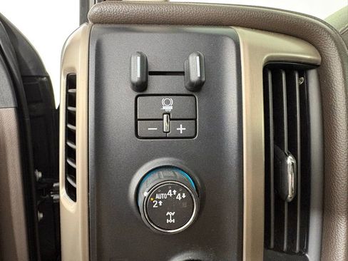 Used 2018 GMC Sierra 1500 Denali w/ Denali Ultimate Package AWD/4WD image 19