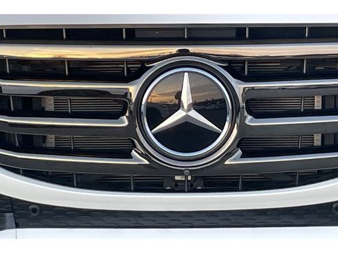 Used 2024 Mercedes-Benz GLS 450 4MATIC w/ AMG Line Exterior image 47