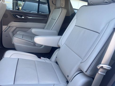 Used 2024 GMC Yukon Denali image 27