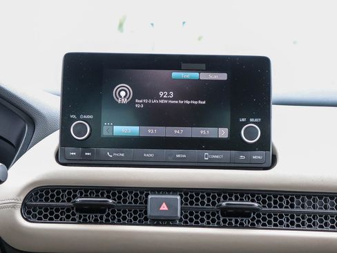 Certified 2024 Honda HR-V LX image 17