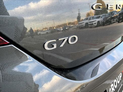 Used 2025 Genesis G70 2.5T image 29
