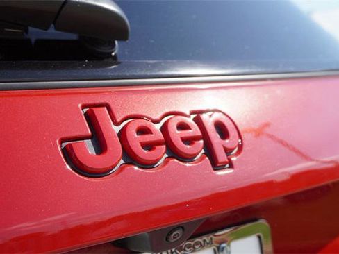Certified 2023 Jeep Compass Limited image 12