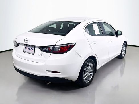 Used 2016 Scion iA FWD image 7