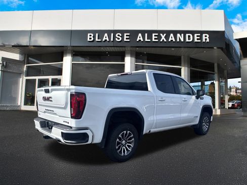 Used 2023 GMC Sierra 1500 AT4 image 3