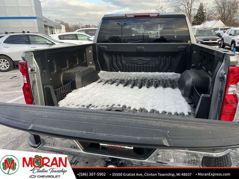 Used 2025 Chevrolet Silverado 1500 LT image 12