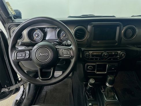 Used 2022 Jeep Wrangler Sport image 16