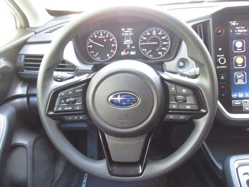 Used 2025 Subaru Crosstrek 2.5i Premium AWD/4WD image 22