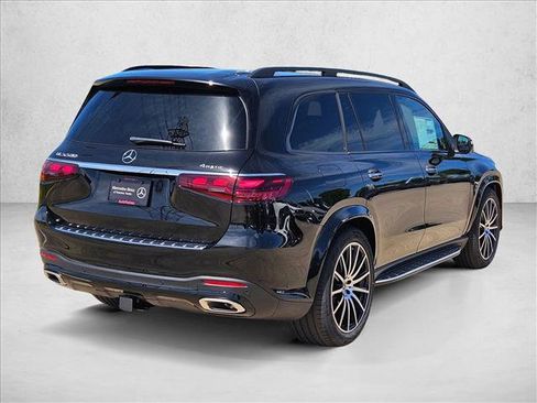 New 2026 Mercedes-Benz GLS 580 4MATIC image 5