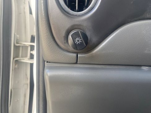 Used 2006 Ford E-450 and Econoline 450 RWD image 17