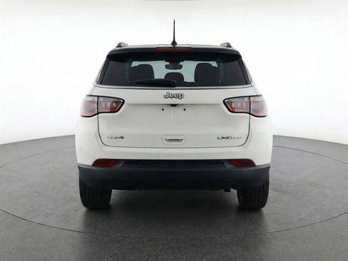 Used 2025 Jeep Compass Limited AWD/4WD image 7