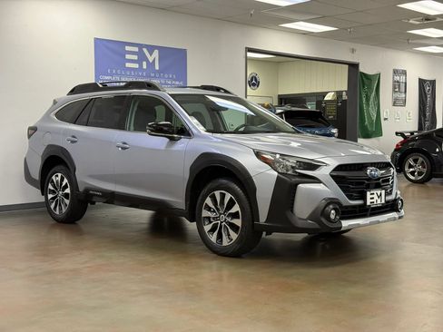 Used 2023 Subaru Outback Limited w/ Popular Package #2 AWD/4WD image 2