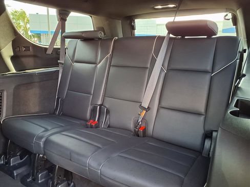 Used 2023 Cadillac Escalade ESV Premium Luxury image 20