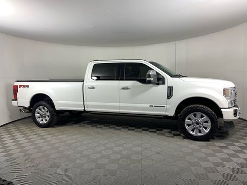 Used 2021 Ford F350 Platinum w/ FX4 Off-Road Package image 3