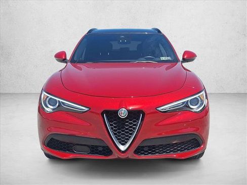 Used 2018 Alfa Romeo Stelvio Ti Sport AWD/4WD image 2