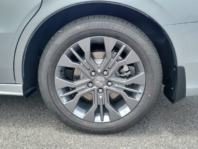 New 2026 Honda Odyssey Touring image 7