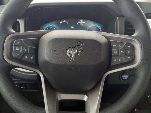 New 2025 Ford Bronco Base 2D Sport Utility w/ Sasquatch Package image 15