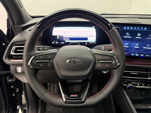 Used 2025 Chevrolet Traverse RS w/ LPO, Floor Liner Package image 14