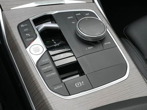 Used 2025 BMW 330i xDrive Sedan image 27