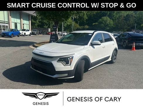 Used 2024 Kia Niro EX FWD image 1