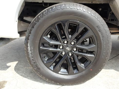 Used 2016 Ford F150 Lariat image 32