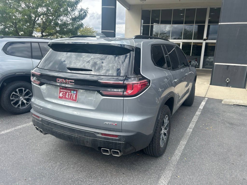 Used 2026 GMC Acadia AT4 w/ Super Cruise Package AWD/4WD image 3